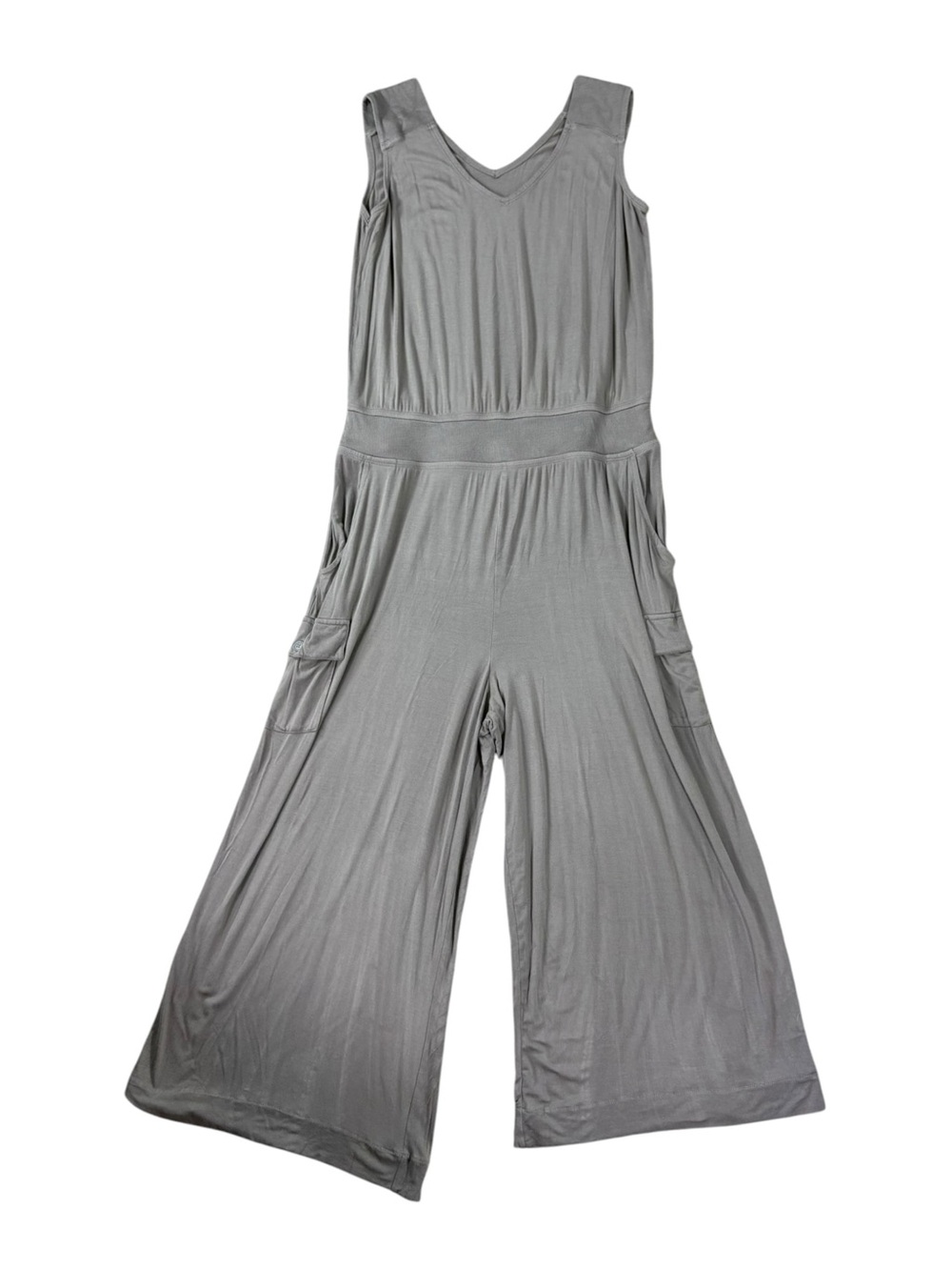 Woman’s Lisa Rinna Collwction comfy stretchy taupe cargo pocket jumpsuit size L